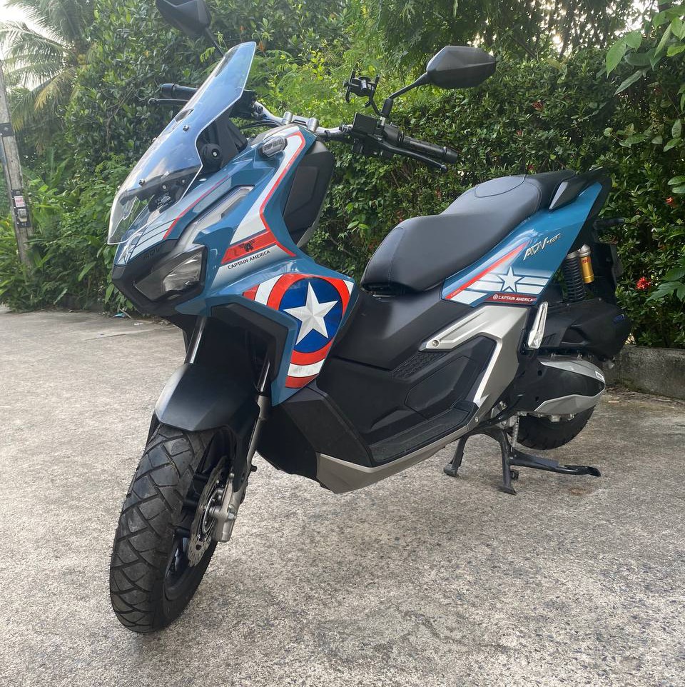 Honda ADV 160 Captain America