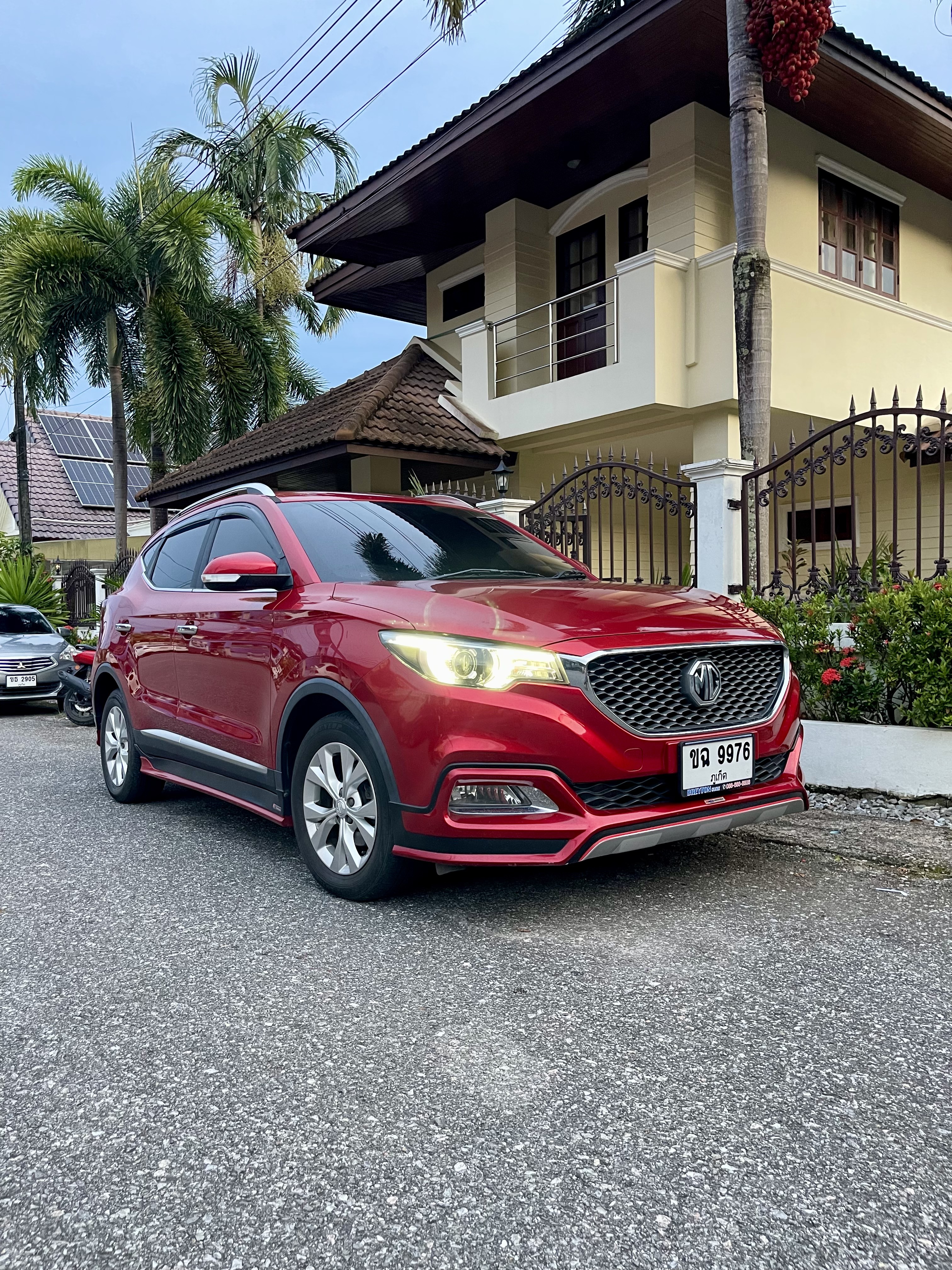 MG ZS