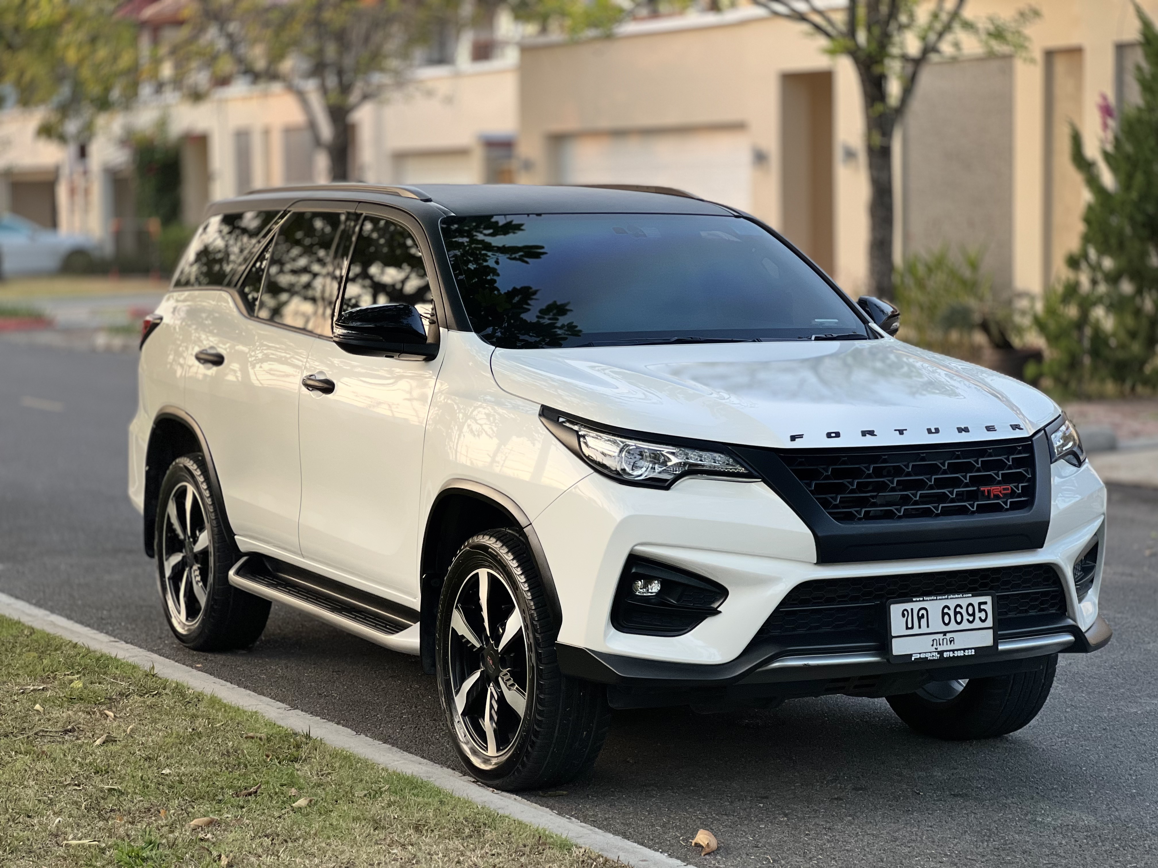 Toyota fortuner TRD version